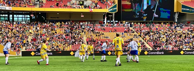 近10年欧冠场均进球榜：哈兰德1.02球第1，C罗第2，梅西第4